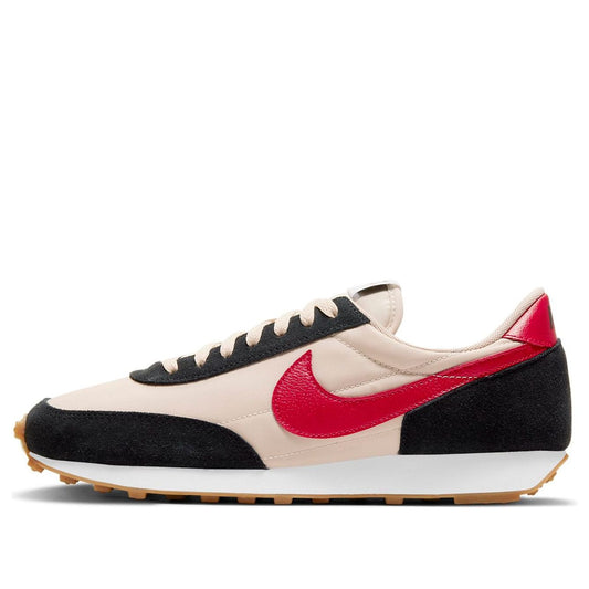 Nike Daybreak 'Siren Red