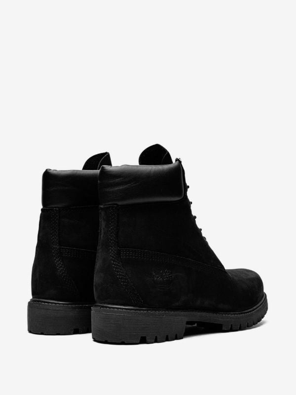 Timberland
Premium boots with a 6-inch heel
