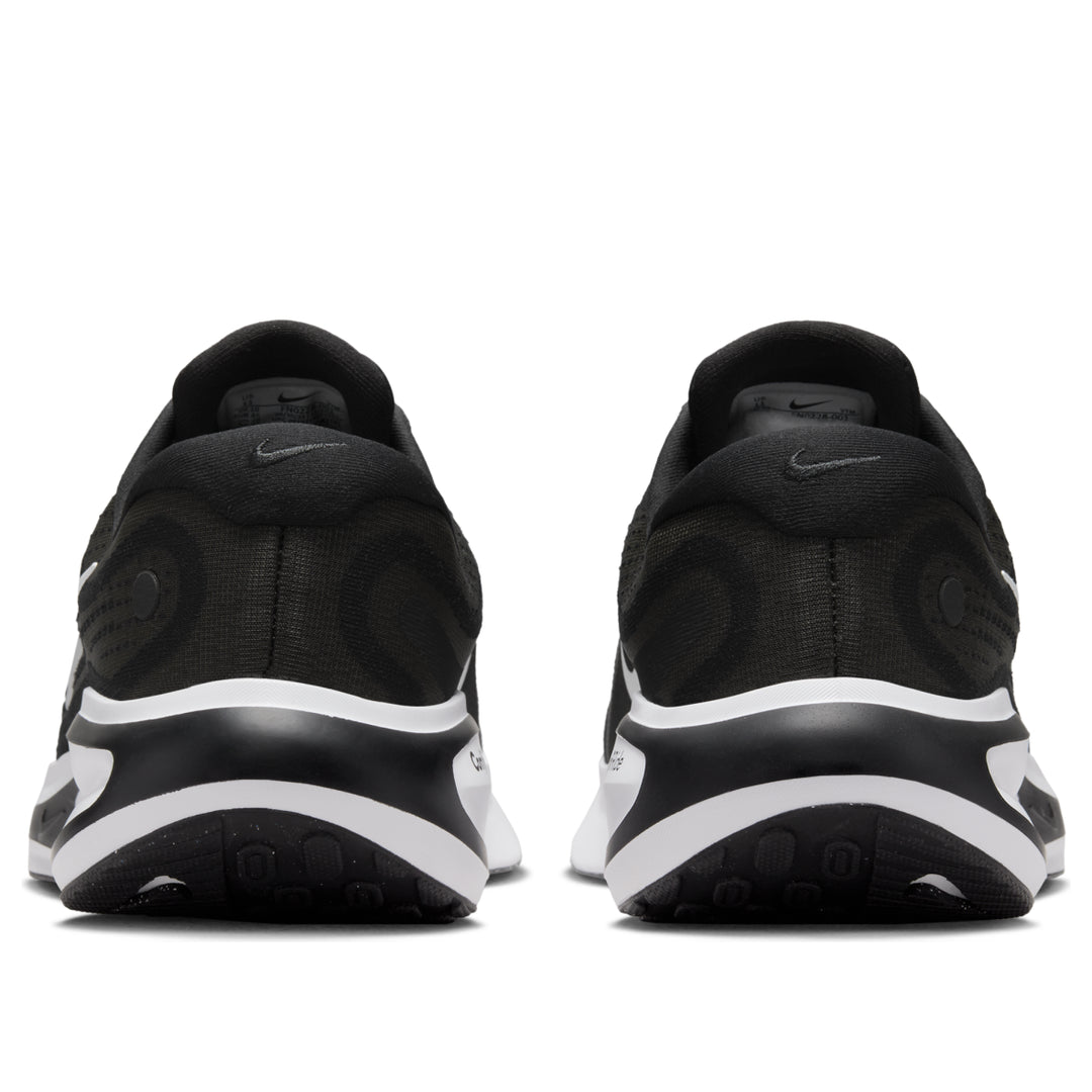 NikeJourney Run 'Black White'