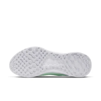 Nike Revolution 6 Next Nature