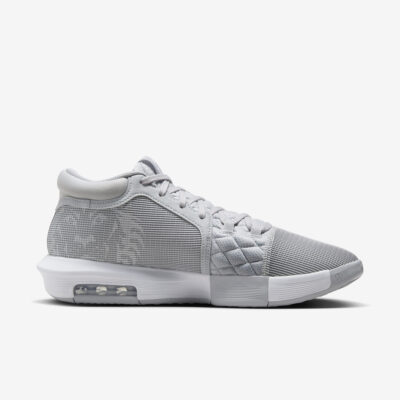 Nike LeBron Witness 8