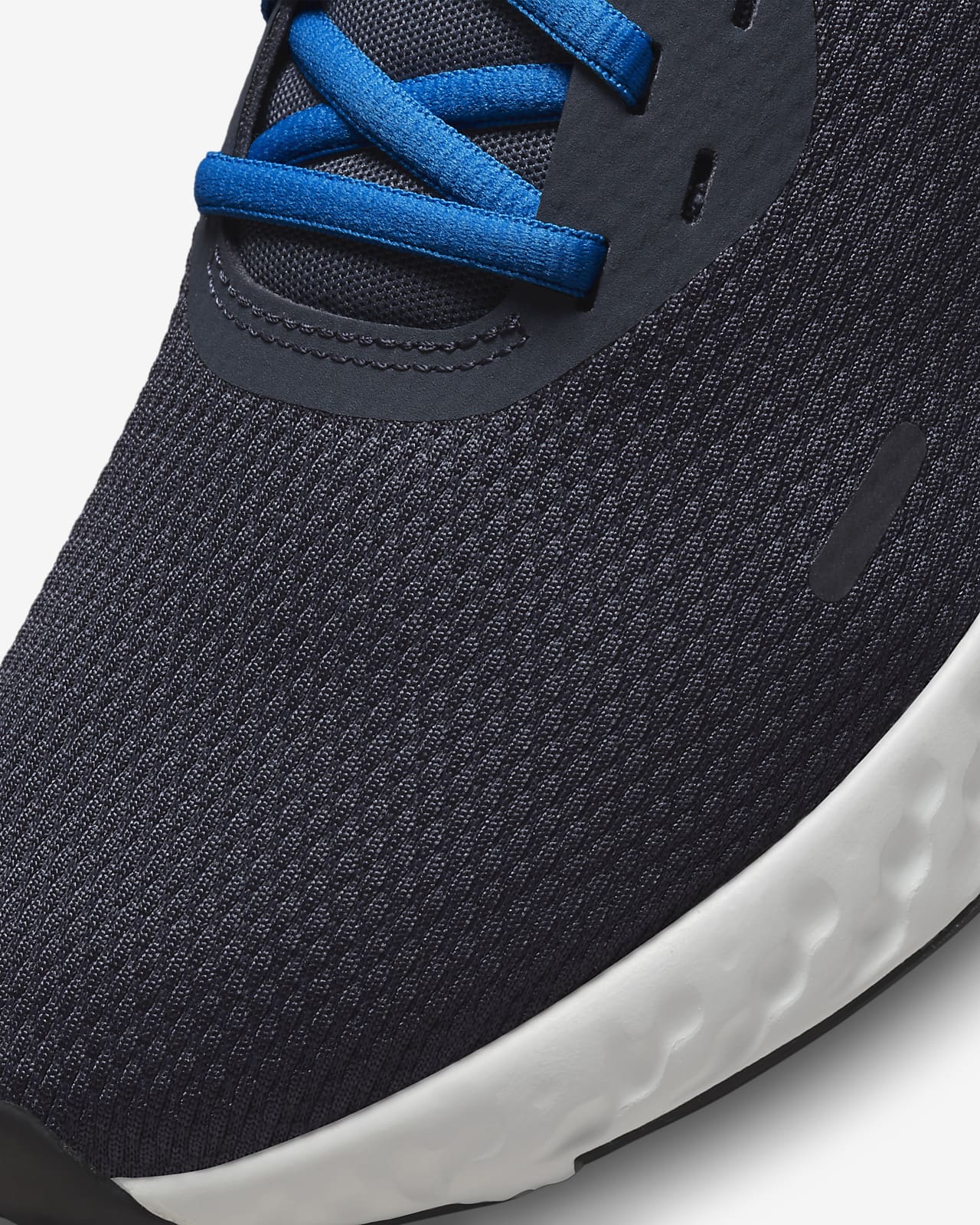 Nike Revolution 5 – GO WALK
